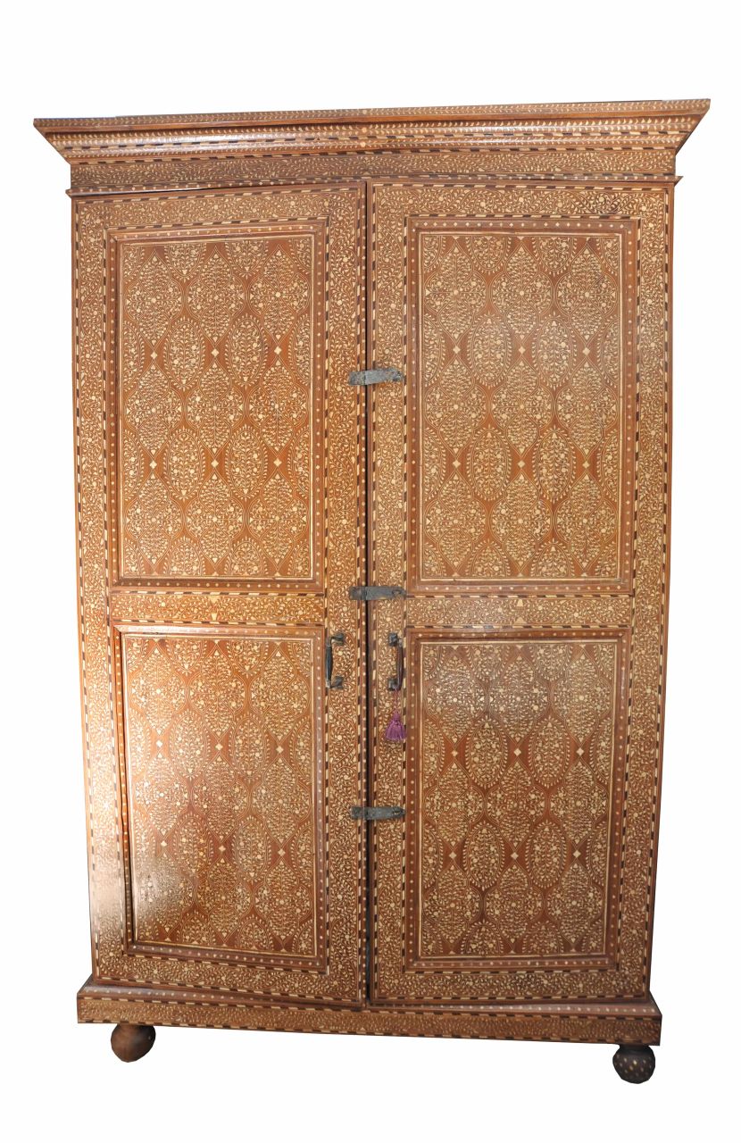 Karagach - ahşap dolap 30