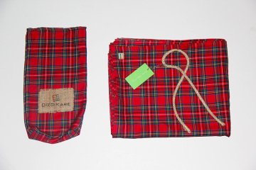 Kirmizi Ekoseli Masa Ortusu