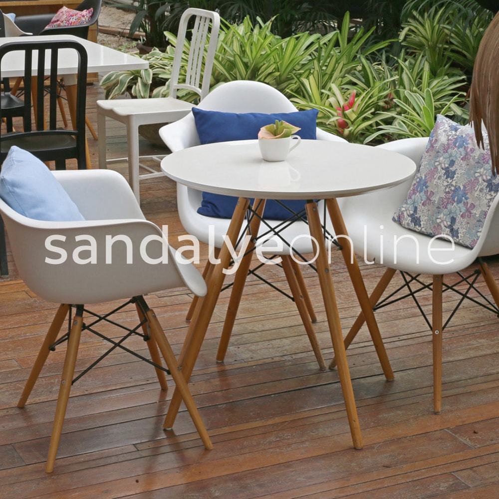 Eames Kahve Masa Ve Sandalye Seti 2 1 Sandalye Online