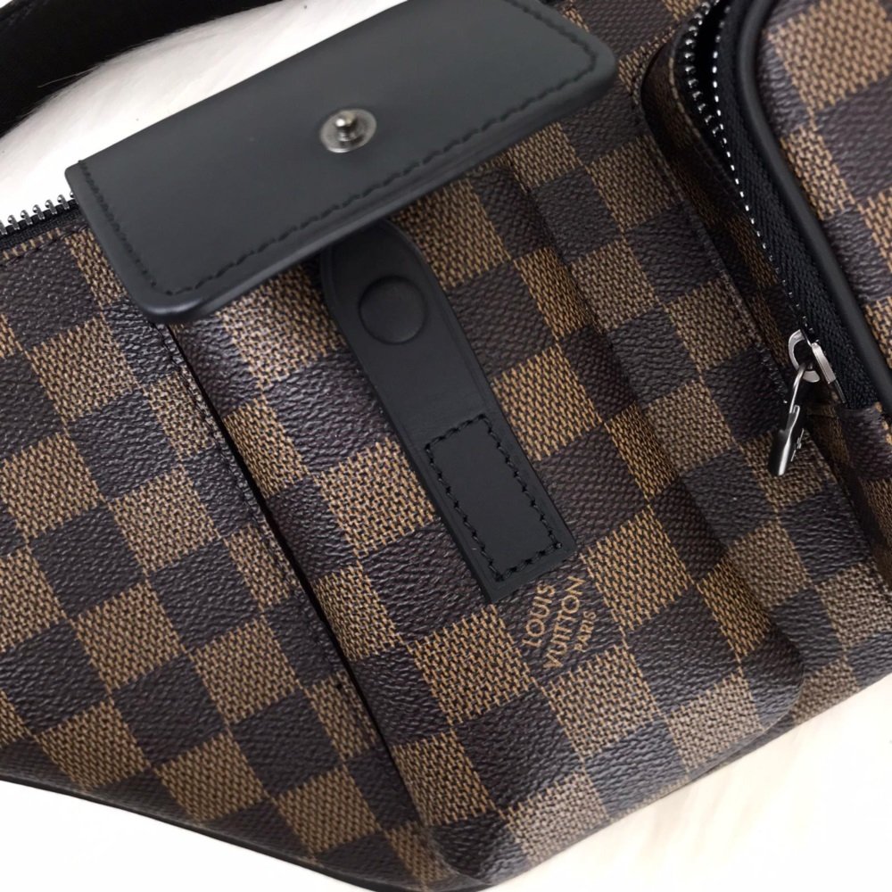 christopher bumbag louis vuitton