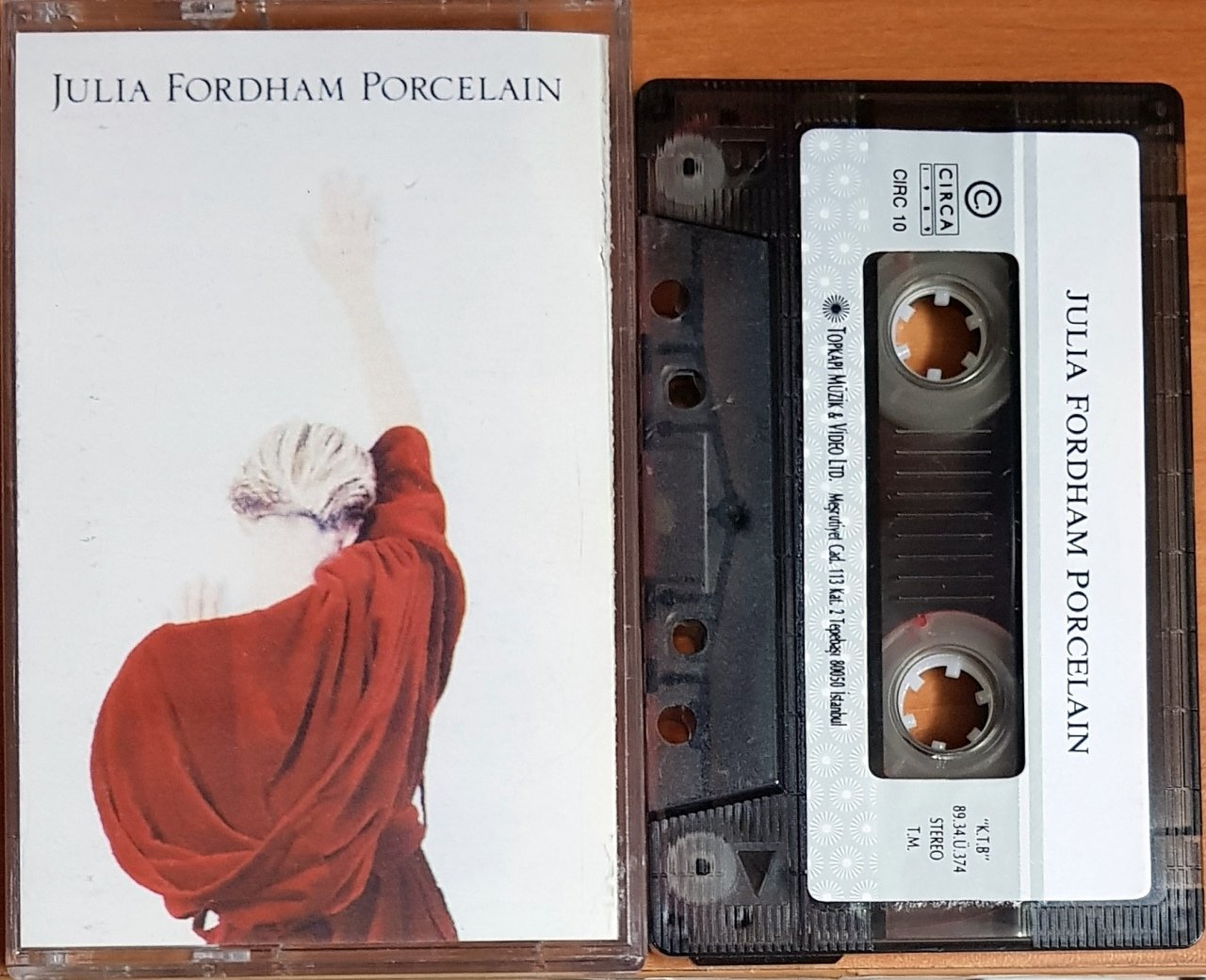 JULIA FORDHAM - PORCELAIN