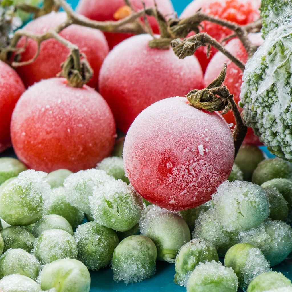 Замороженные фрукты какие. Овощи для заморозки. Замороженные овощи и фрукты. Заморозка фруктов. Фрукты для заморозки.