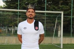 karagumruk beyaz forma