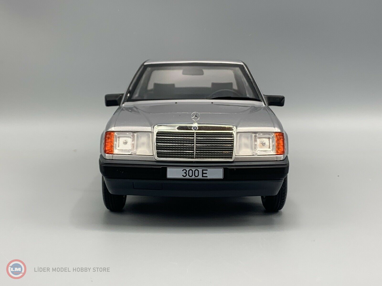 MCG - 1:18 1984 Mercedes Benz 300 E W124 - 1.412,67 TL - 1.412,67 TL