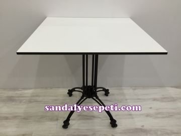 Compact Masa 70x70 Aluminyum Dokum Ayak Sandalye Sepeti Compact Laminat Masalar Acapulco Orgu Sandalyeler Compact Laminat Masalar Urun Aciklama