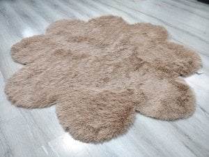 dogus tavsan tuyu bej 120x120 cm papatya seklinde hali