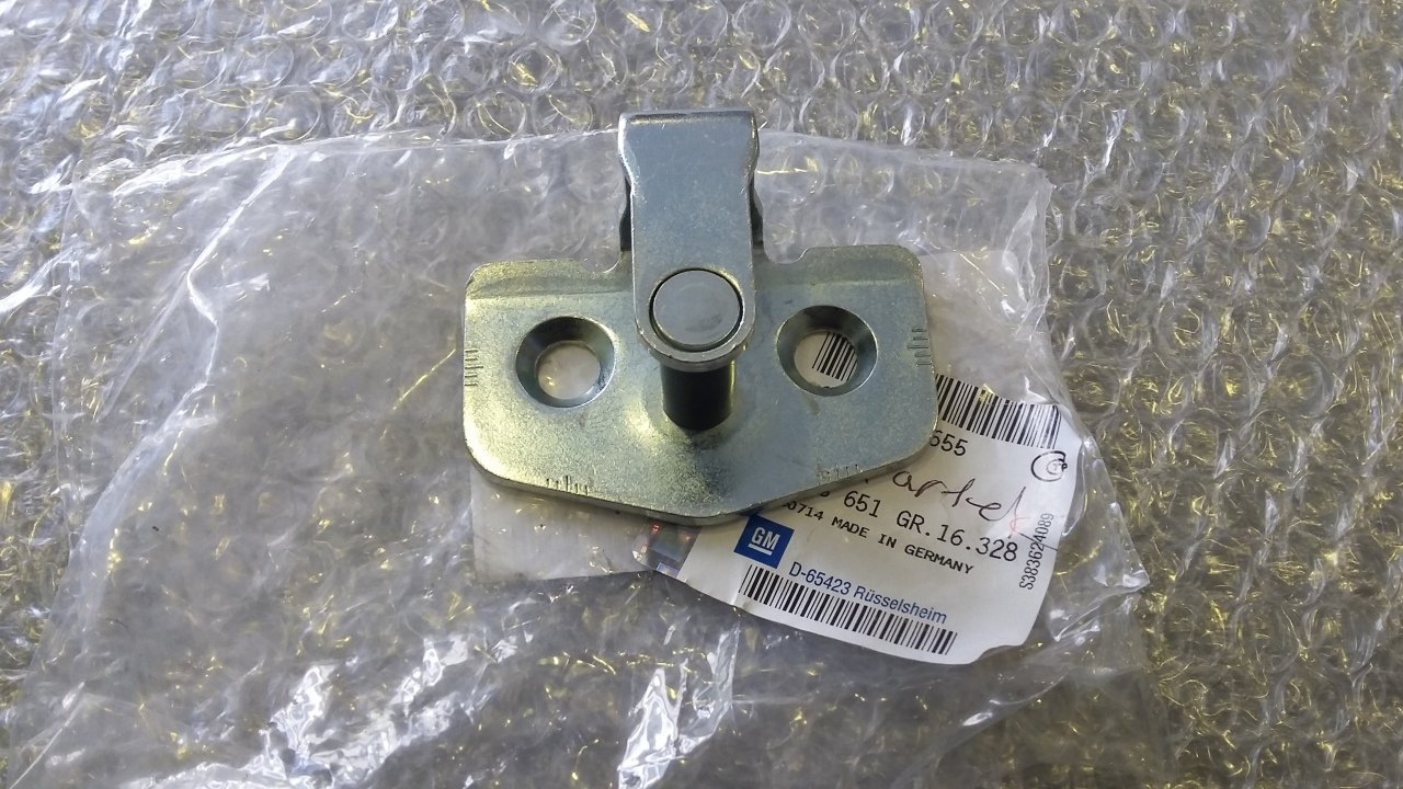 gm opel corsa c kapi kilit karsiligi