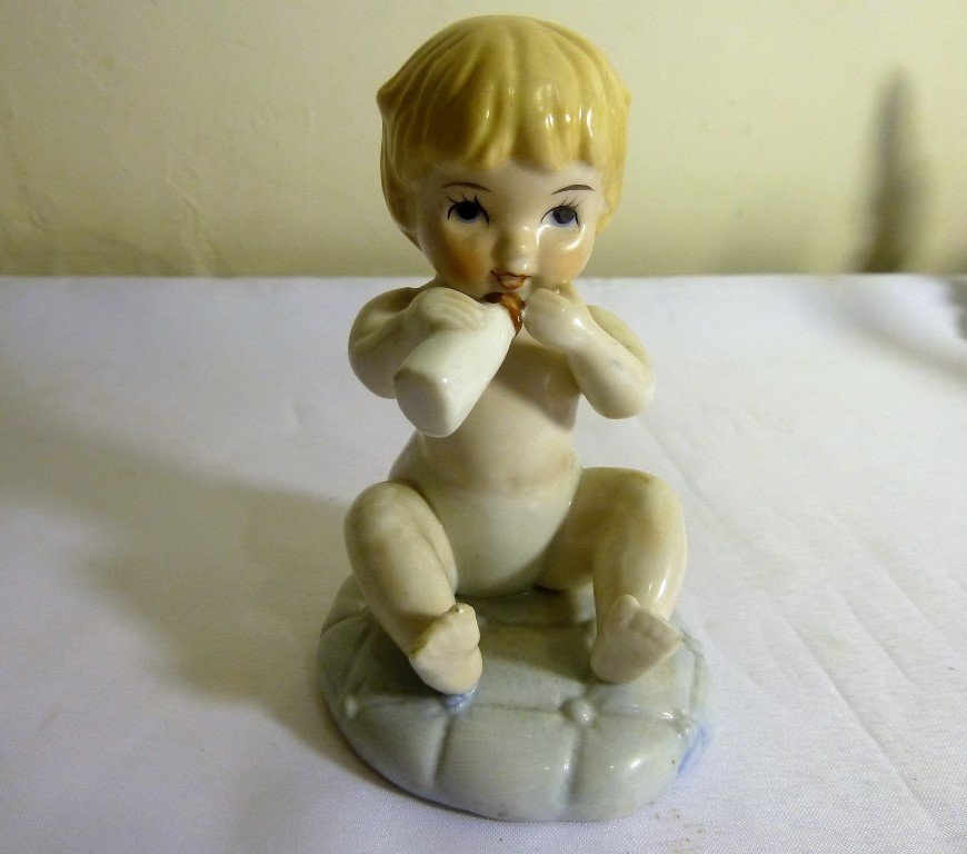 Porselen Bebek Heykeli Imzali Y 10 Cm Porselen Bebek Heykeli Imzali Y 10 Cm Kargo Ucretsiz