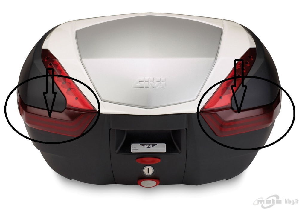 Givi Z4702R Çanta Reflektörü Alt Takım Kırmızı V47 | Givi ...