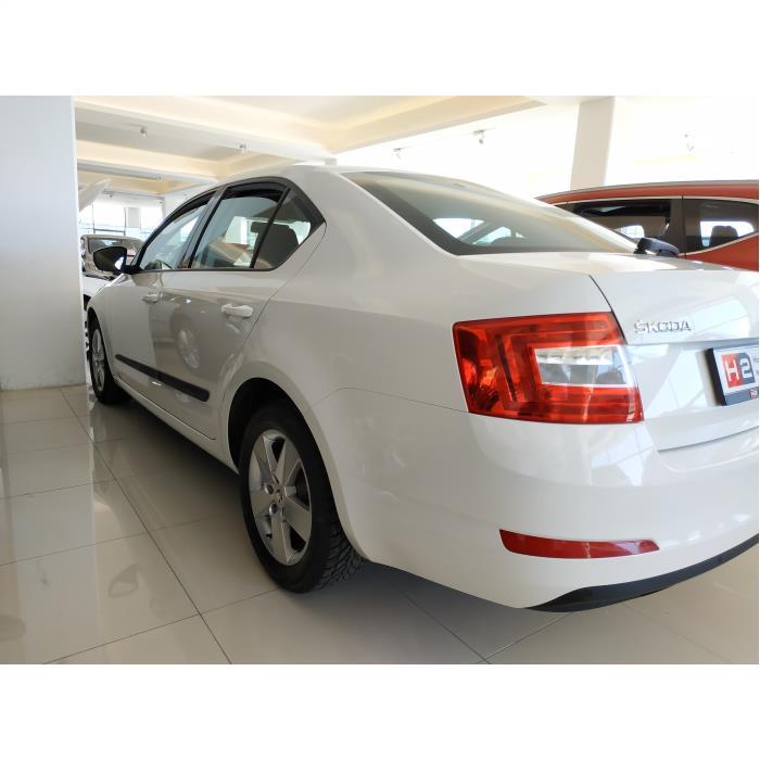 Skoda Octavia Kapı Koruma 231 ıtası Siyah 4 Par 231 A