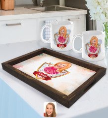 Kişiye Özel İsimli Kadın Doğum Günü Karikatürlü Doğal Ahşap Tepsi ve 2âli Kupa Bardak Seti-1