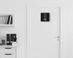 BK Home Erkek Soyunma Odası Kapı Yönlendirme Levhası